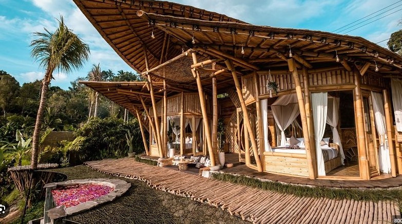Kelebihan Rumah Bambu Unik.